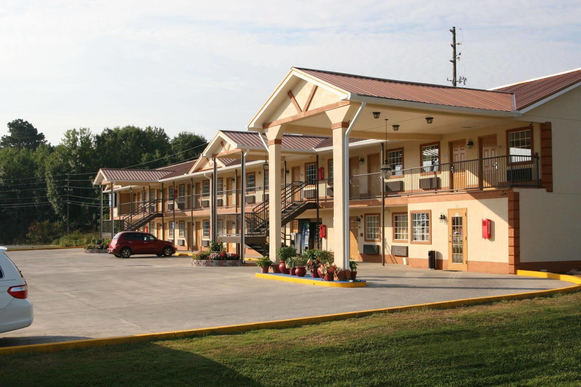 Coach Inn - Summerville Zewnętrze zdjęcie